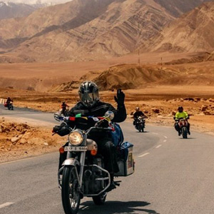 BEST LADAKH BIKE TRIP PACKAGES